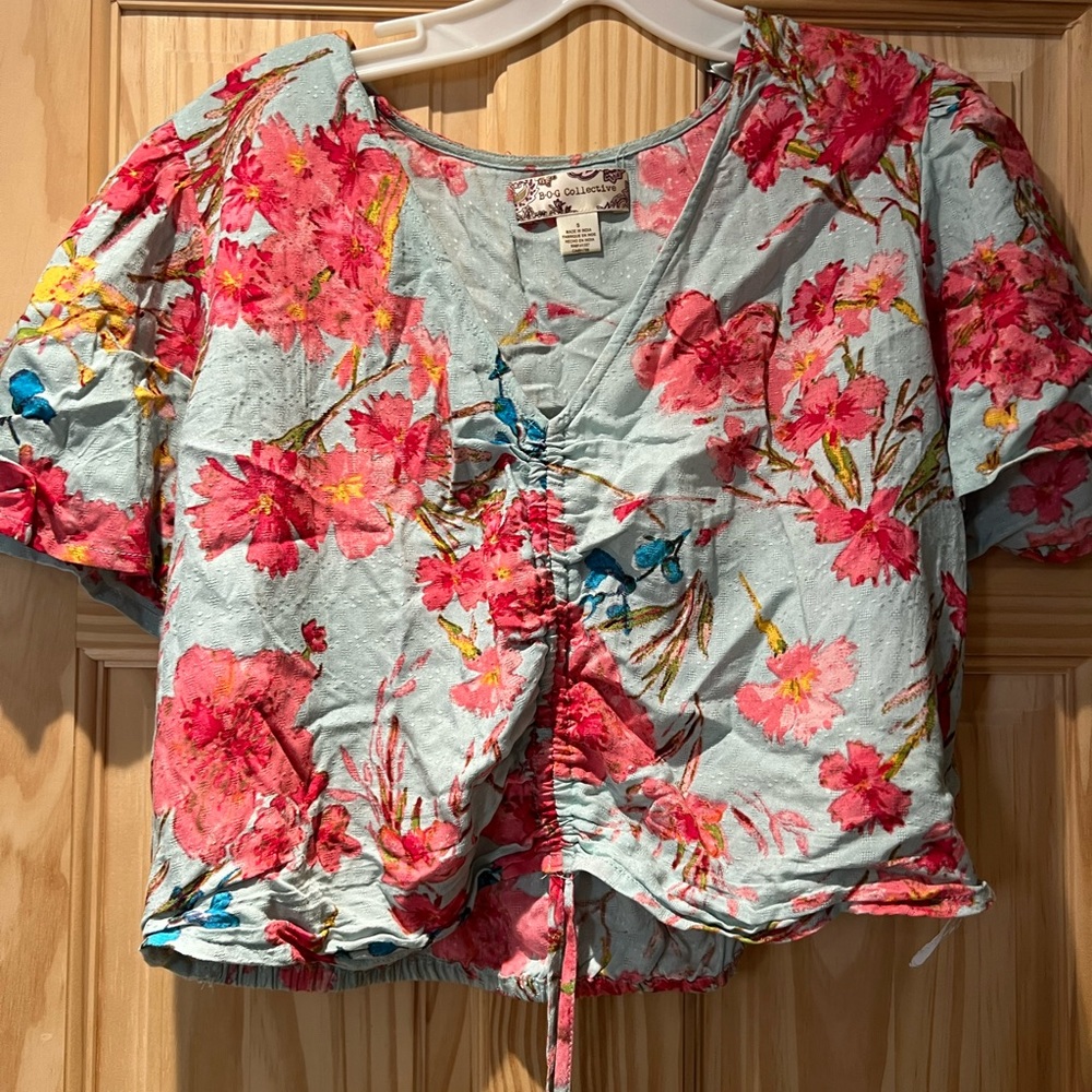 Floral womens crop top